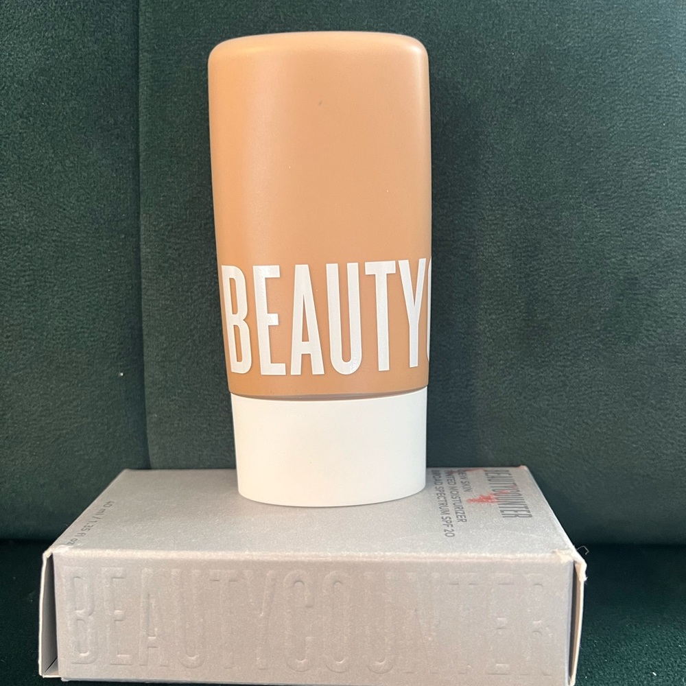 Beautycounter Dew Skin Tinted Moisturizer No. 4